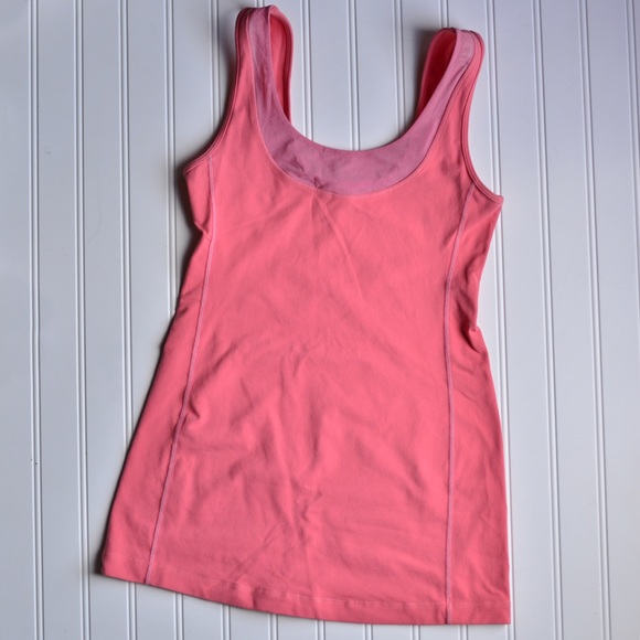 Lululemon Coral tank size 4