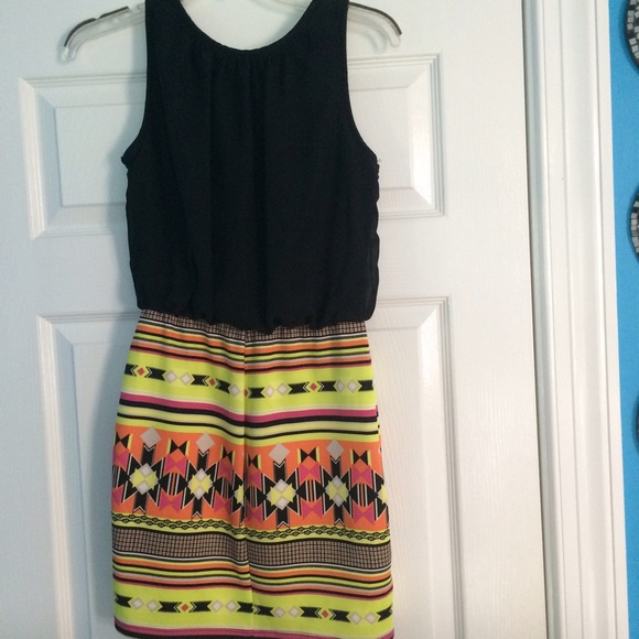 Dress - Picture 2 of 3