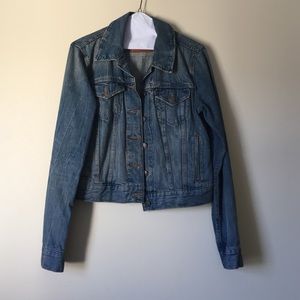 Levis vintage jean jacket +madewell button down.