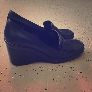 Nine West platform black loafers size 7.5