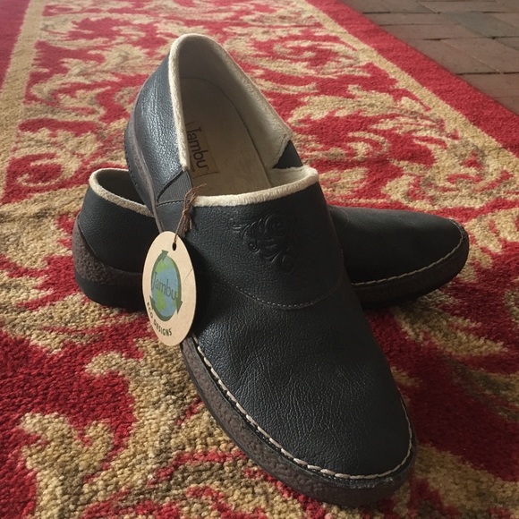 Jambu shoes
