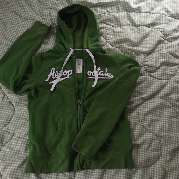 Aeropostale zip up hoodie
