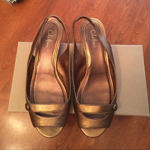 COLE HAAN Gold Patent Leather Open Toe Shoes 7.5B