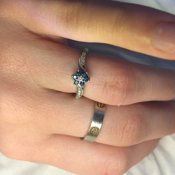 Diamond ring - Picture 3 of 4