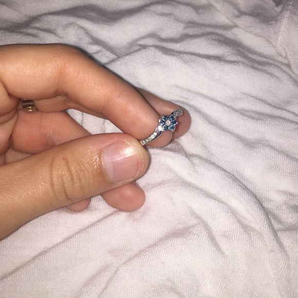 Diamond ring - Picture 4 of 4