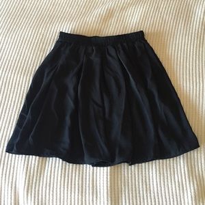Brandy Melville/ J Galt skater skirt