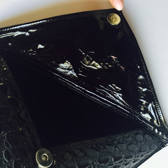 LAST DAY❗️Pyramid Black Vegan Croc Leather Clutch - Picture 3 of 4