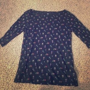 Floral mid-sleeve black tee