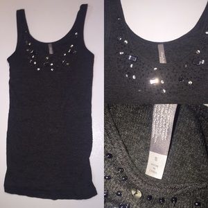 Gem stone neckline tank top