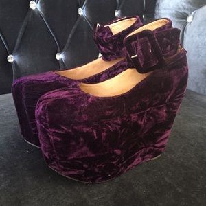 Jeffrey Campbell Pointe