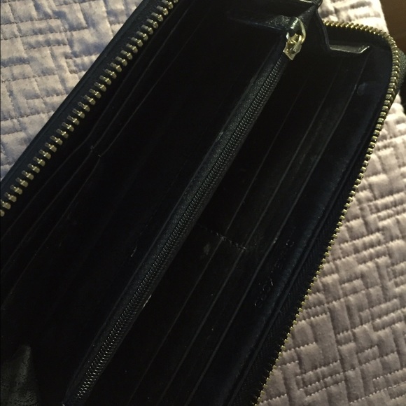 MK wallet - Picture 4 of 4