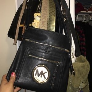MK cross body