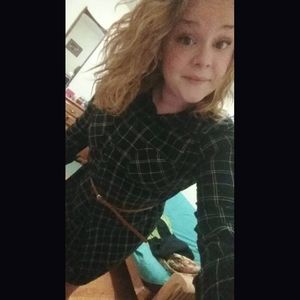 Meet your Posher, Brielle