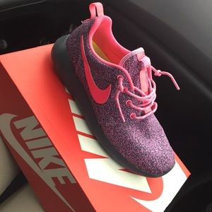 Nike Rosherun print