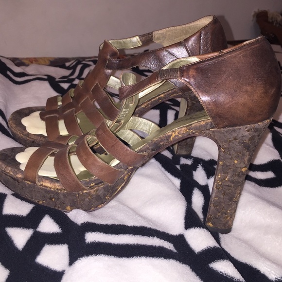 Size 11 Jessica Simpson strappy leather sandal