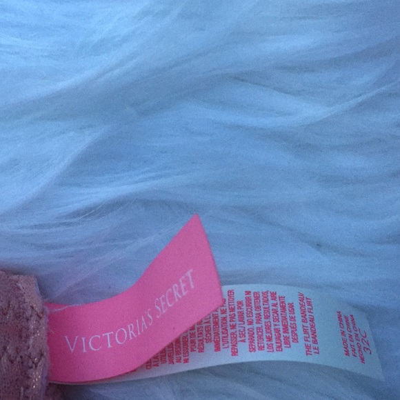 • SOLD IN BUNDLE • - Picture 2 of 4