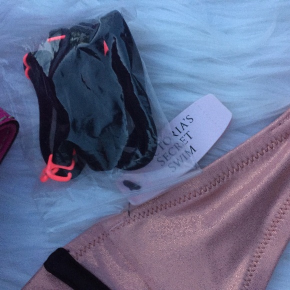 • SOLD IN BUNDLE • - Picture 4 of 4