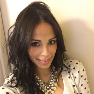 Meet your Posher, Jasmine