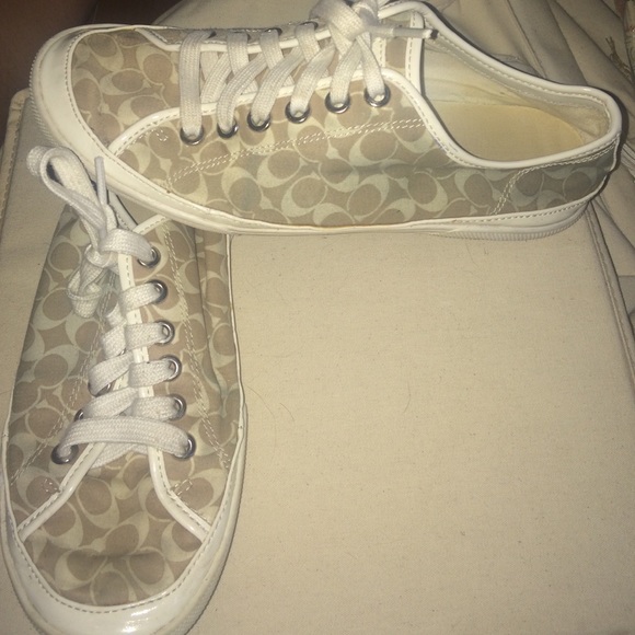Tan and cream coach shoes