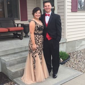 Sherri Hill prom dress