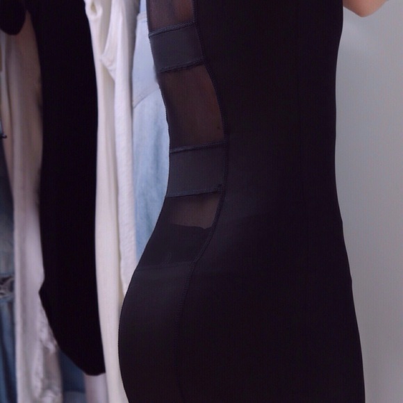 👟Mesh Back Workout Tank▫️One Day Sale - Picture 2 of 4