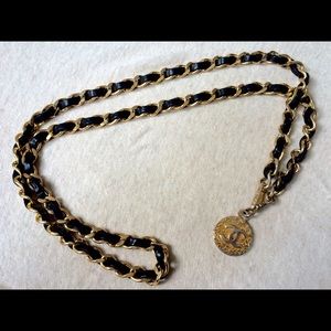 Authentic Chanel Chain Leather CC Logos Belt
