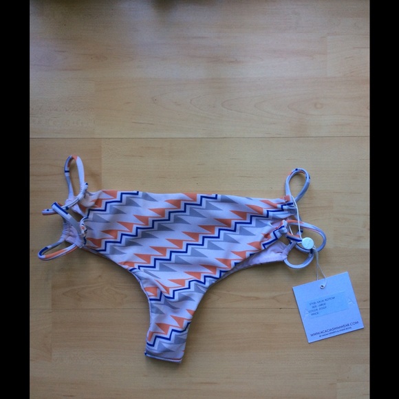 BNWT acacia bottoms
