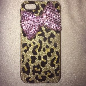 Bedazzled leopard bow iPhone 5 case! 💗✨