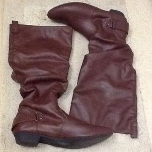 Brown boots size 11