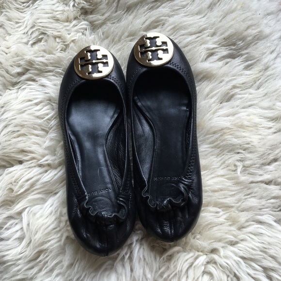 Signature Tory Burch Reva Flats