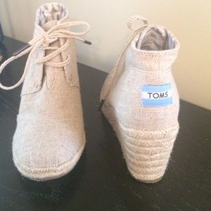 TOMS taupe  canvas women's desert wedges
