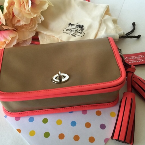 Coach "Archive" Collection Crossbody - Picture 2 of 4