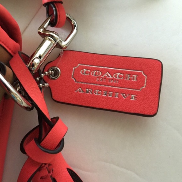 Coach "Archive" Collection Crossbody - Picture 3 of 4