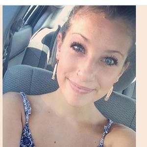 Meet your Posher, Alyssa