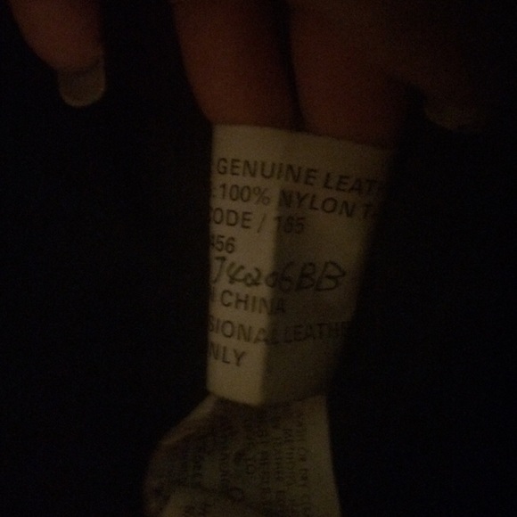 PREP AHEAD OF TIME😊GENUINE LEATHER MID Vintage - Picture 3 of 3