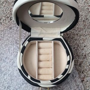 Jewelry/Earring Holder!!!