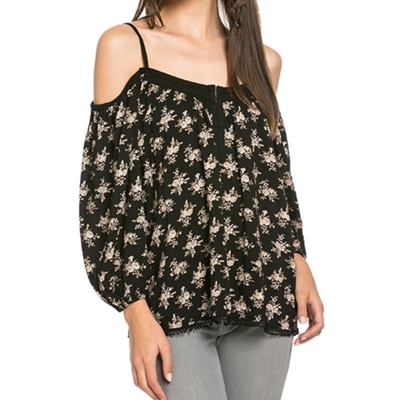 Off shoulder floral peasant top - Picture 2 of 4