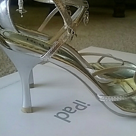 Heels - Picture 2 of 2