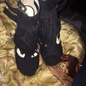 Black Fringe Heels!!