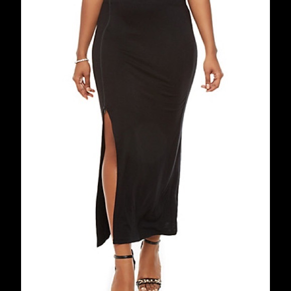 Black zipper slit maxi skirt