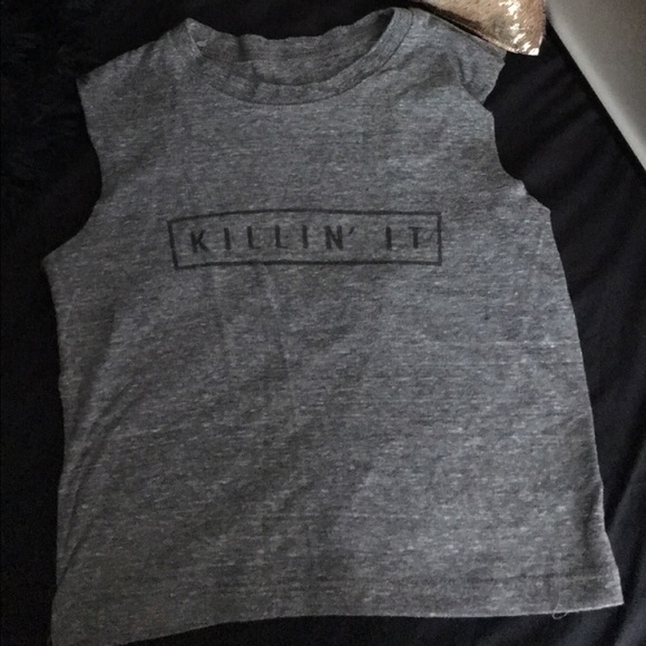 brandy Melville killing it graphic tee