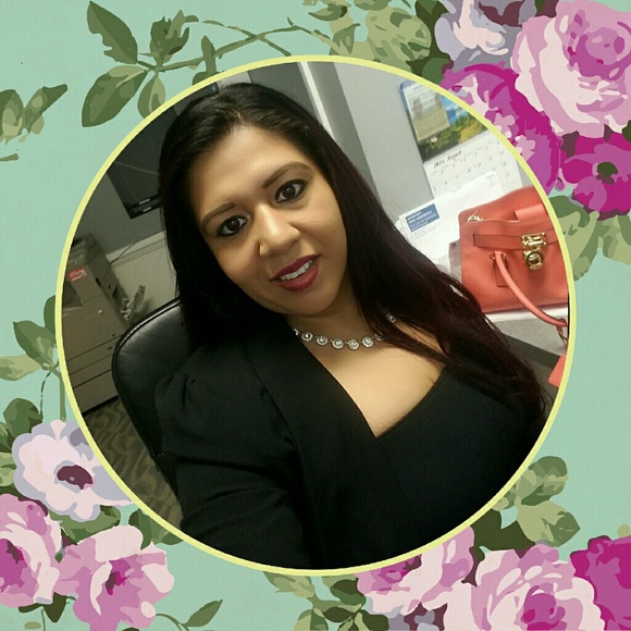 Meet your Posher, Ednita - Picture 3 of 3