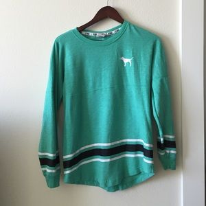 VS Pink T-shirt/Sweatshirt