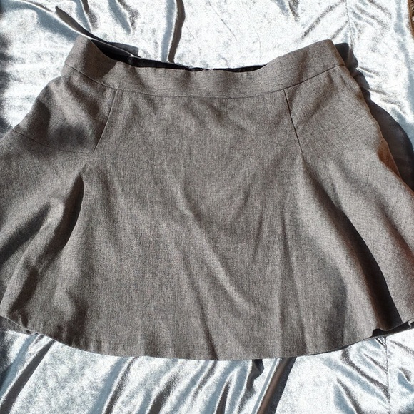 Grey Banana Republic fit and flare skirt. NWOT