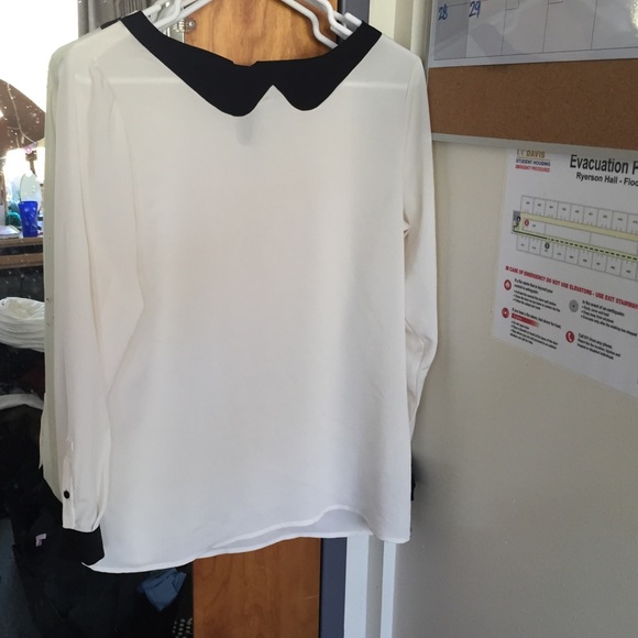 Long sleeve blouse with imaginary collar - Picture 1 of 2