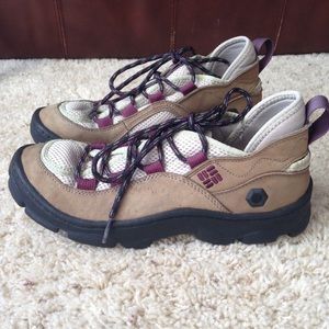 Columbia Hiking Shoes size 9.5