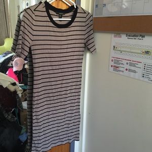 Right brown and black short sleeve dress