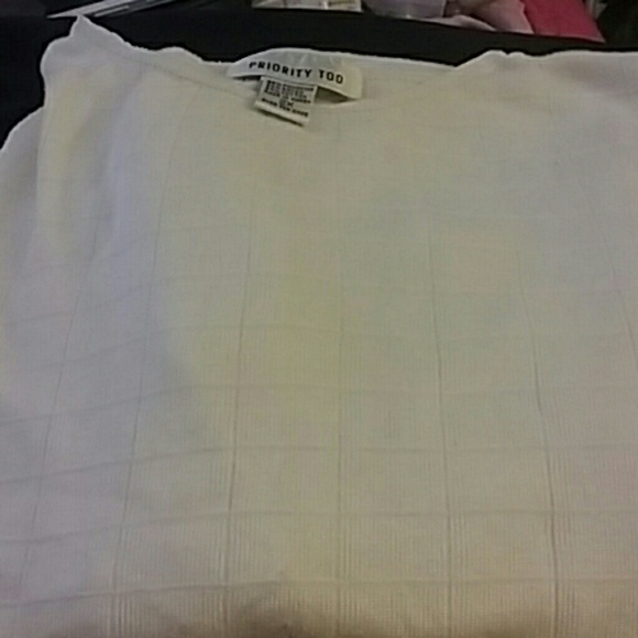 SALE!!!!ALL BLOUSES ENTIRE CLOSET TODAY 10.00