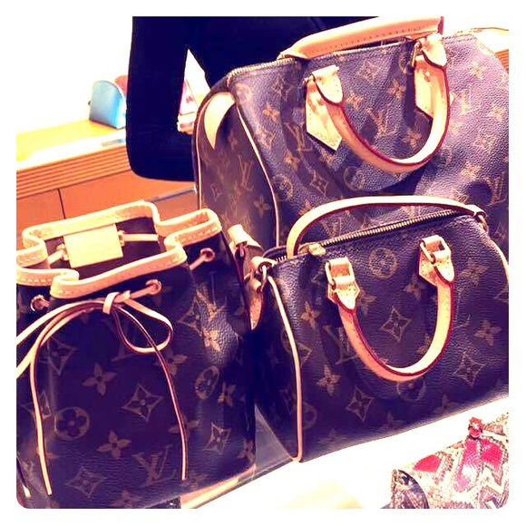 Not for sale !! Just sharing 👜👜👜👜