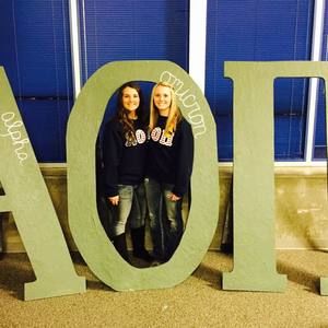 Meet your Posher, Kayla